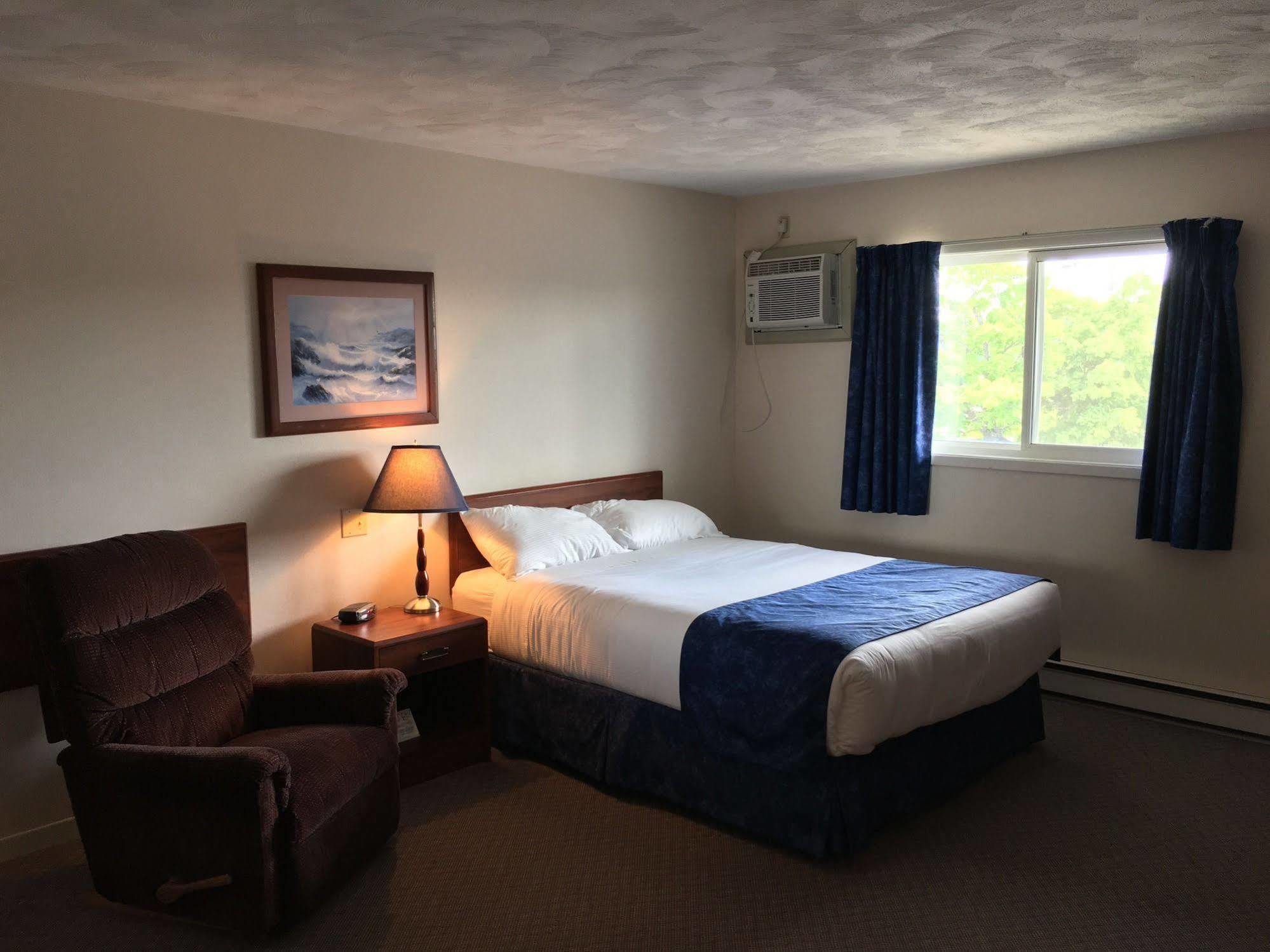 ساسكس Fairway Inn المظهر الخارجي الصورة